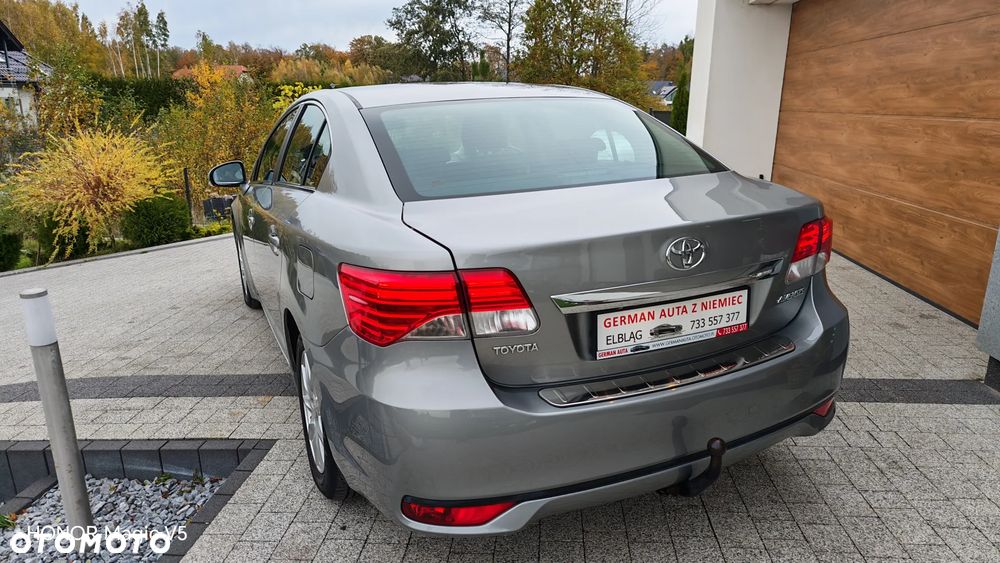 Toyota Avensis 1.8 Comfort - 34