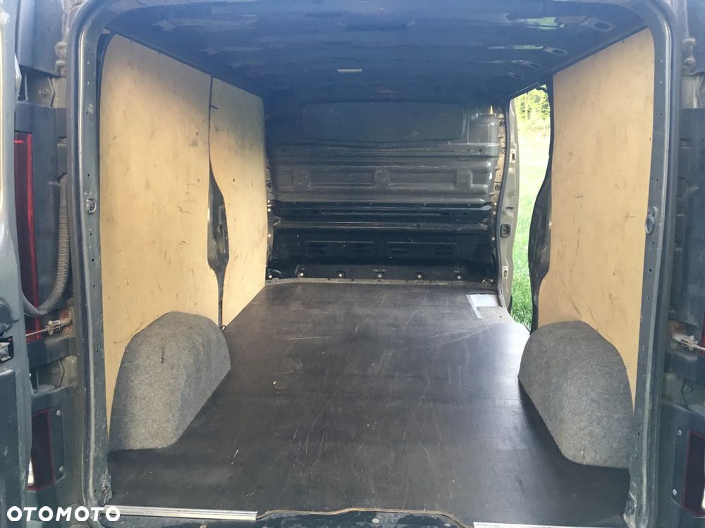 Opel VIVARO - 9