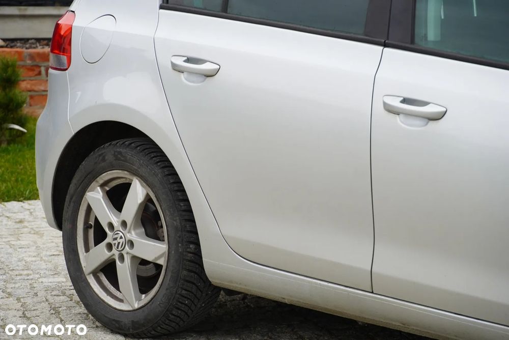 Volkswagen Golf 1.2 TSI BlueMotion Technology DSG Comfortline - 4