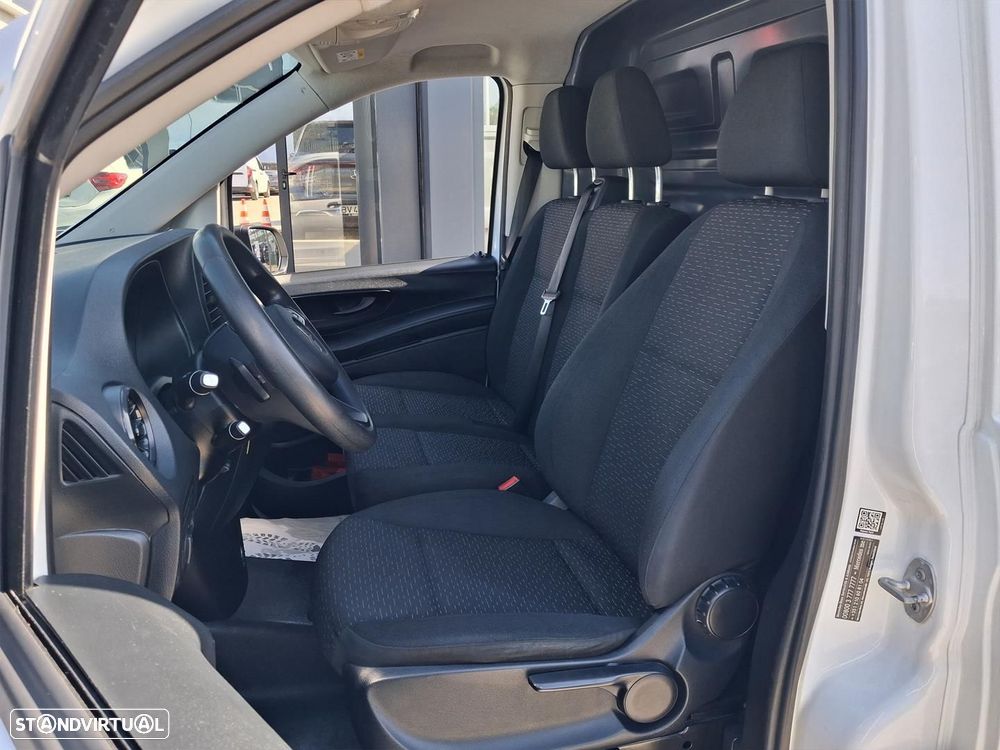 Mercedes-Benz Vito 116 CDI Furgão Standard - 8