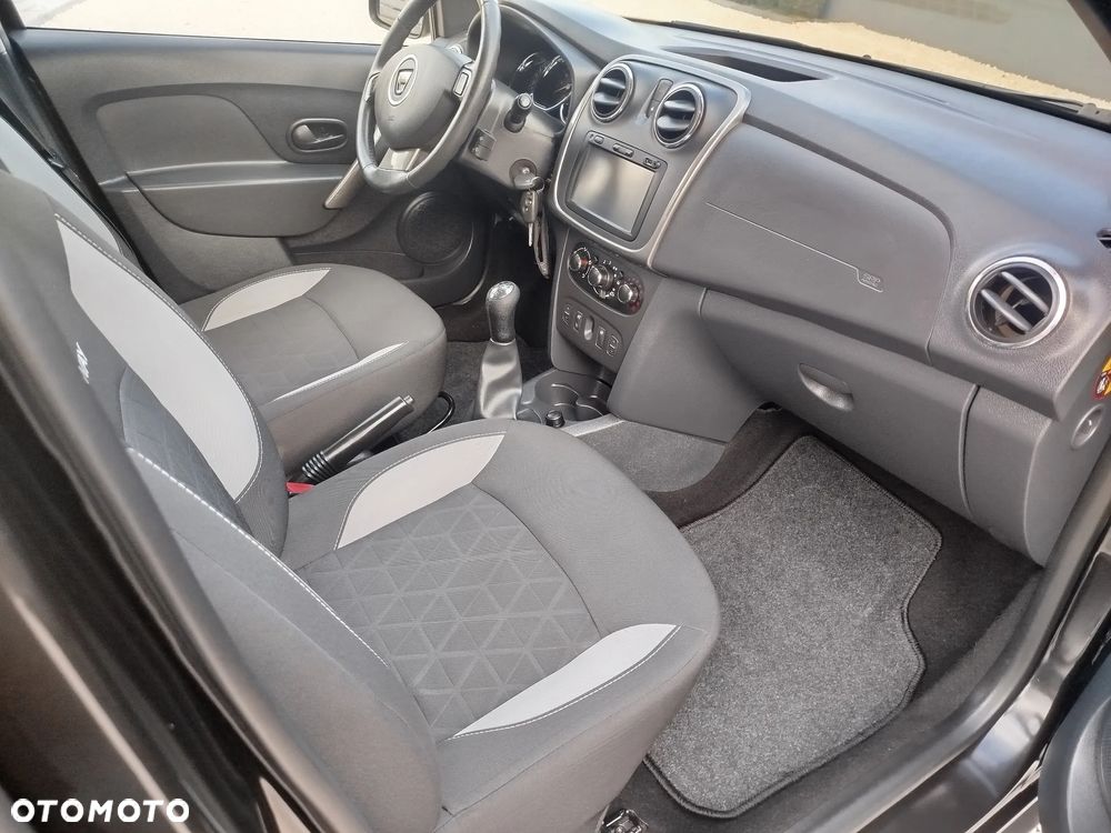 Dacia Sandero TCe 90 S&S Laureate - 16
