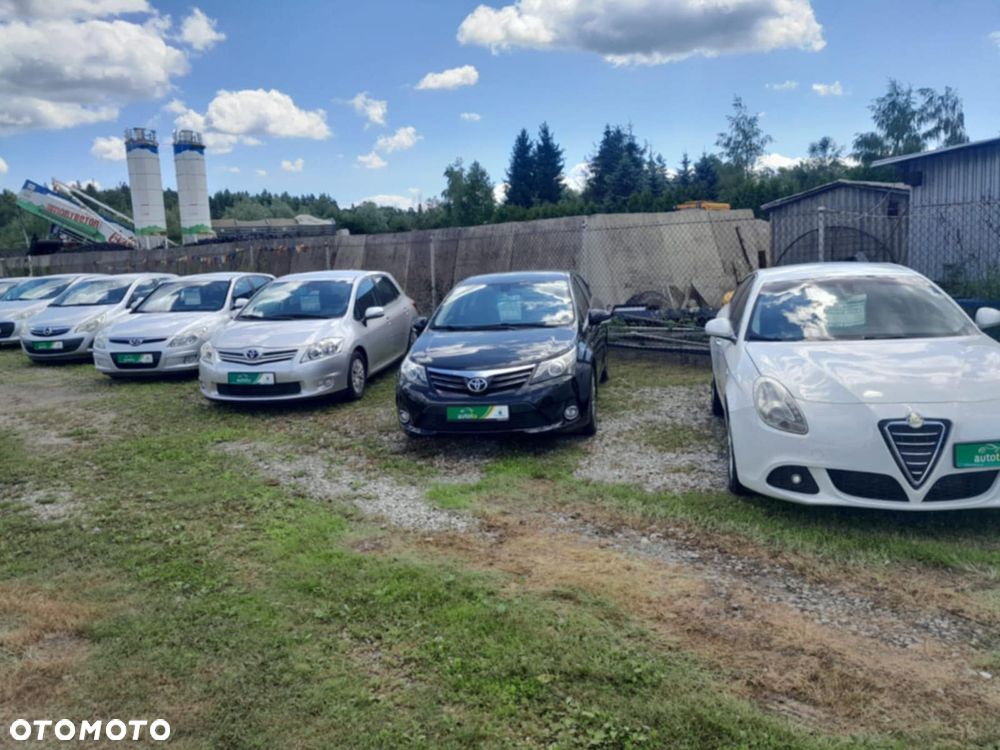 Toyota Avensis 2.2 D-CAT Premium - 2
