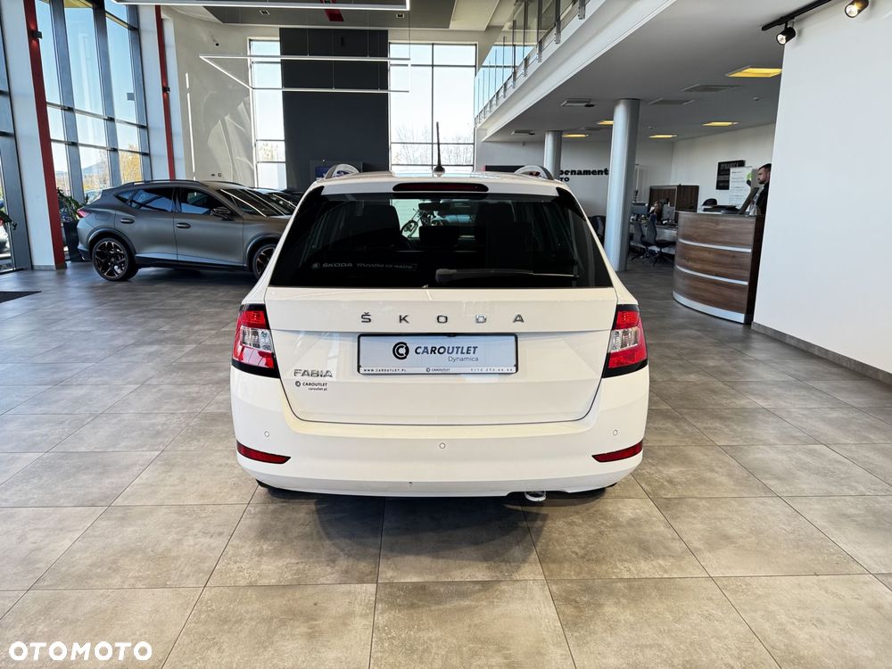 Skoda Fabia - 8