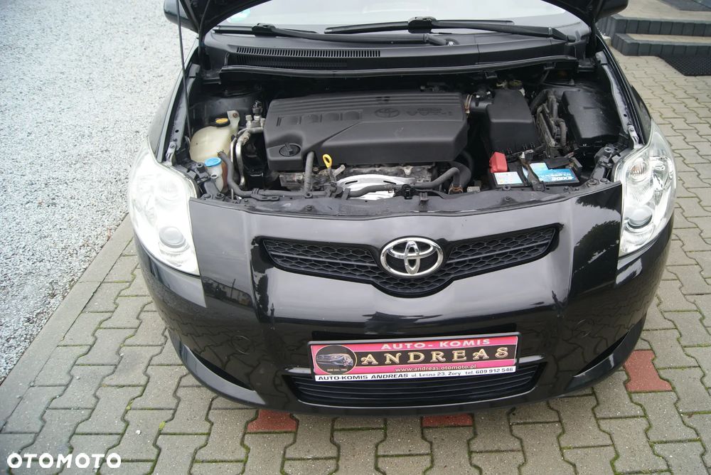 Toyota Auris 1.33 VVT-i Premium + - 11