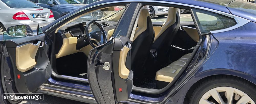 Tesla Model S 85 - 5