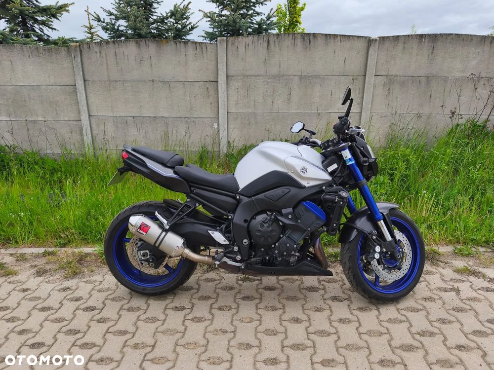 Yamaha FZ8 - 3