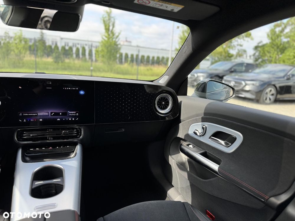 Mercedes-Benz CLA 220 mHEV 4-Matic 8G-DCT - 16