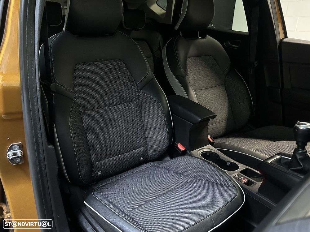 Renault Captur - 40