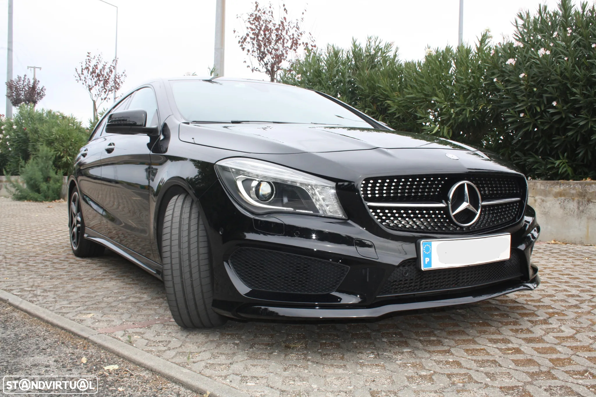 Mercedes-Benz CLA 180 d Shooting Brake AMG Line - 9