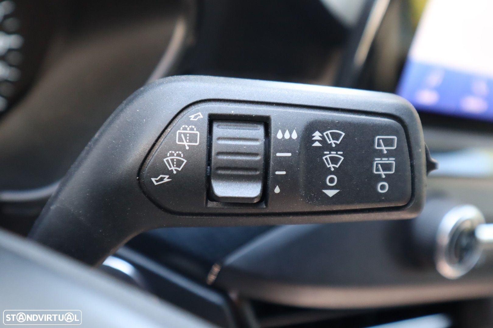Ford Focus 1.0 EcoBoost MHEV ST-Line - 26