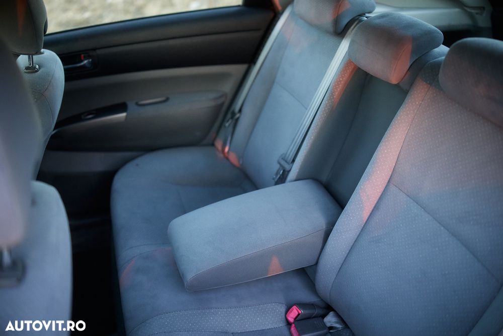 Toyota Prius (Hybrid) Luna - 6