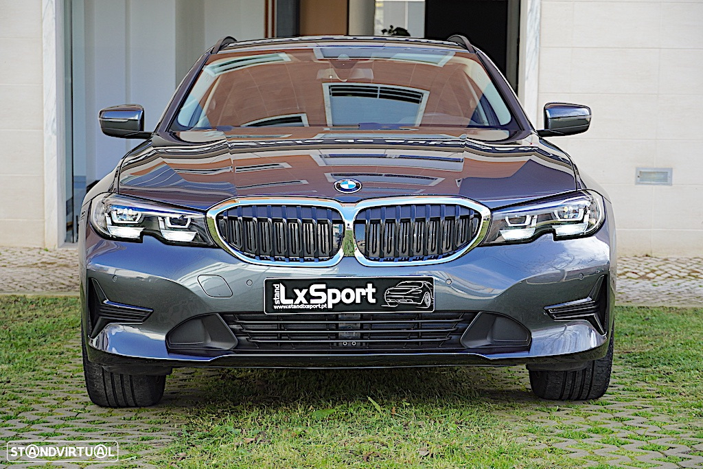BMW 330 e Touring Auto - 6