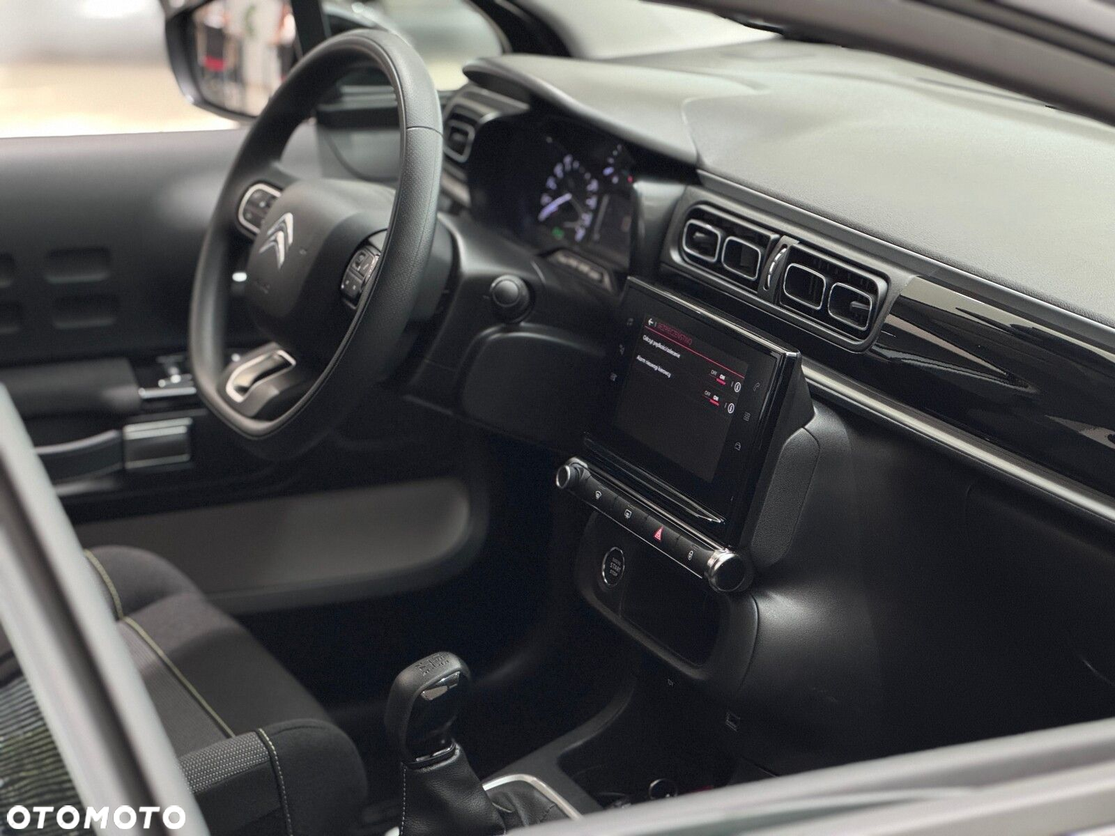 Citroën C3 1.2 PureTech Shine - 38