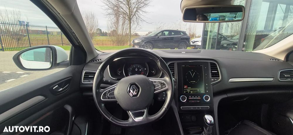 Renault Megane 1.2 TCe Intens - 8