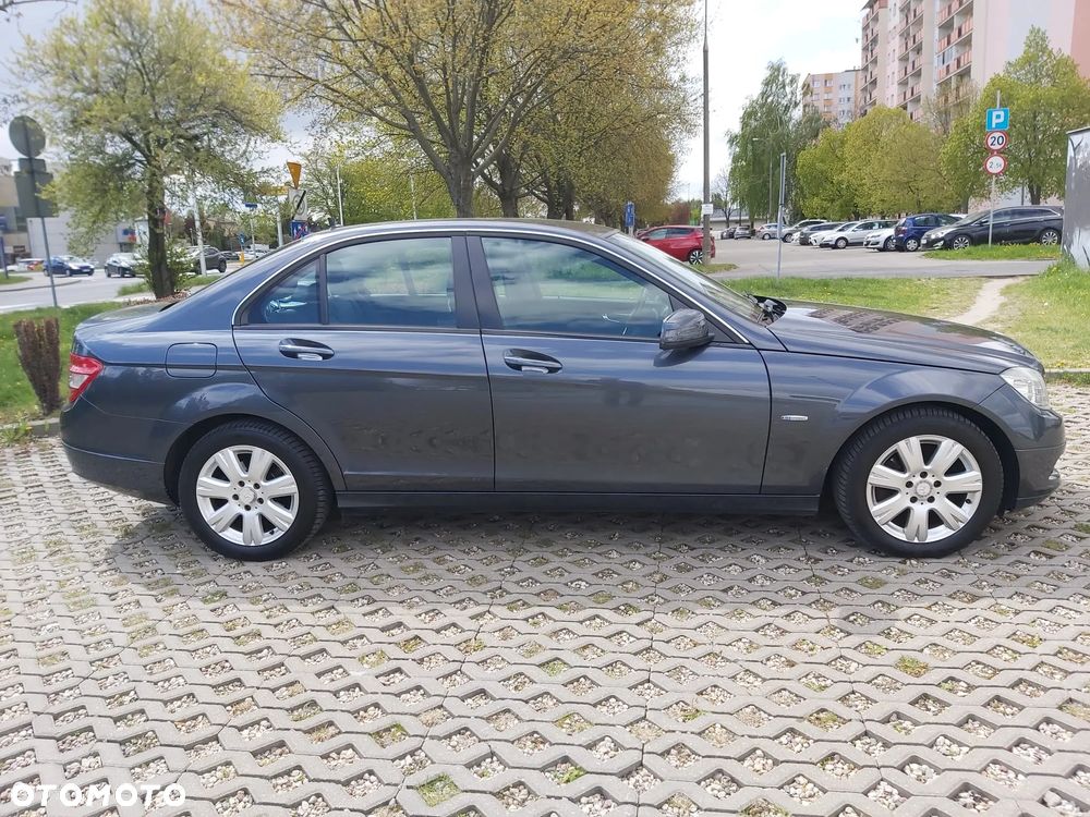 Mercedes-Benz Klasa C 200 CDI BlueEff Avantgarde - 5