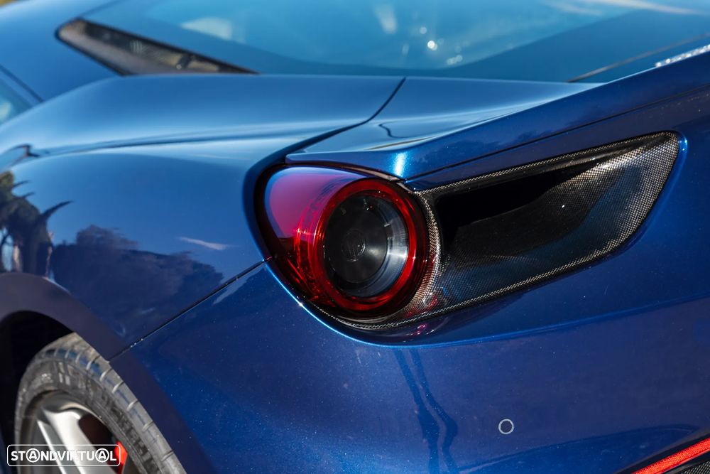 Ferrari 488 GTB - 32