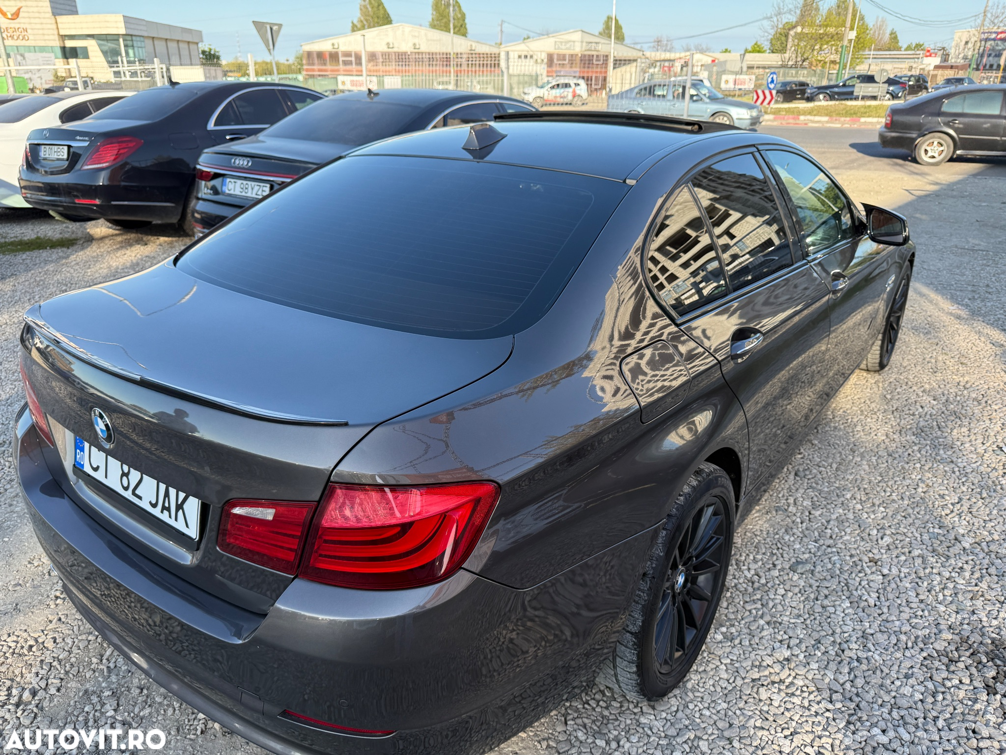 BMW Seria 5 530d xDrive Sport-Aut. Luxury Line - 2