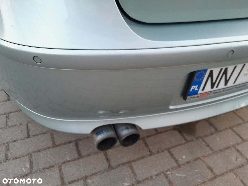 BMW Seria 1 118i Edition Sport - 16