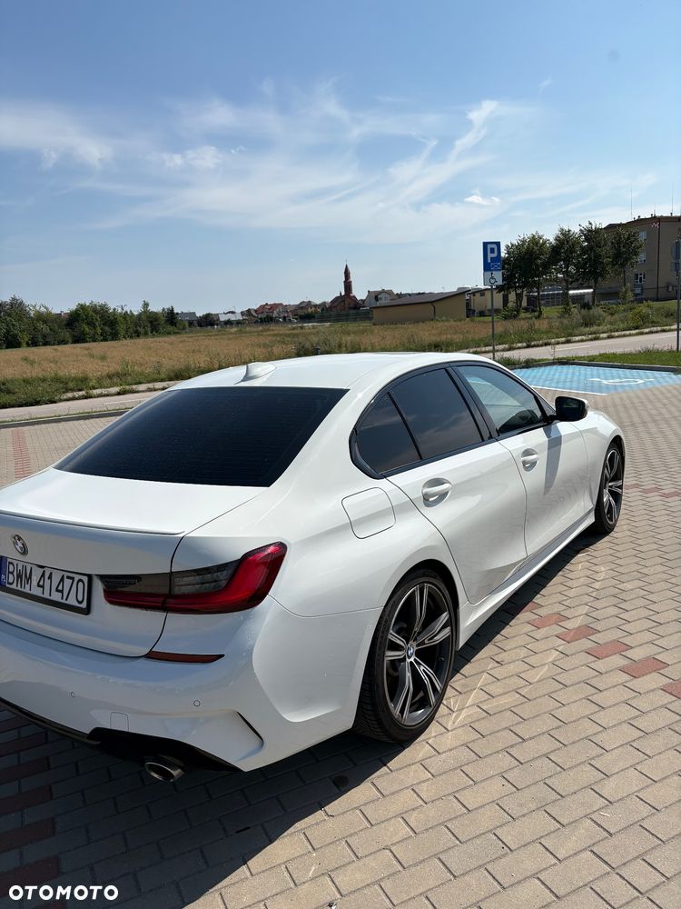 BMW Seria 3 330i M Sport - 3