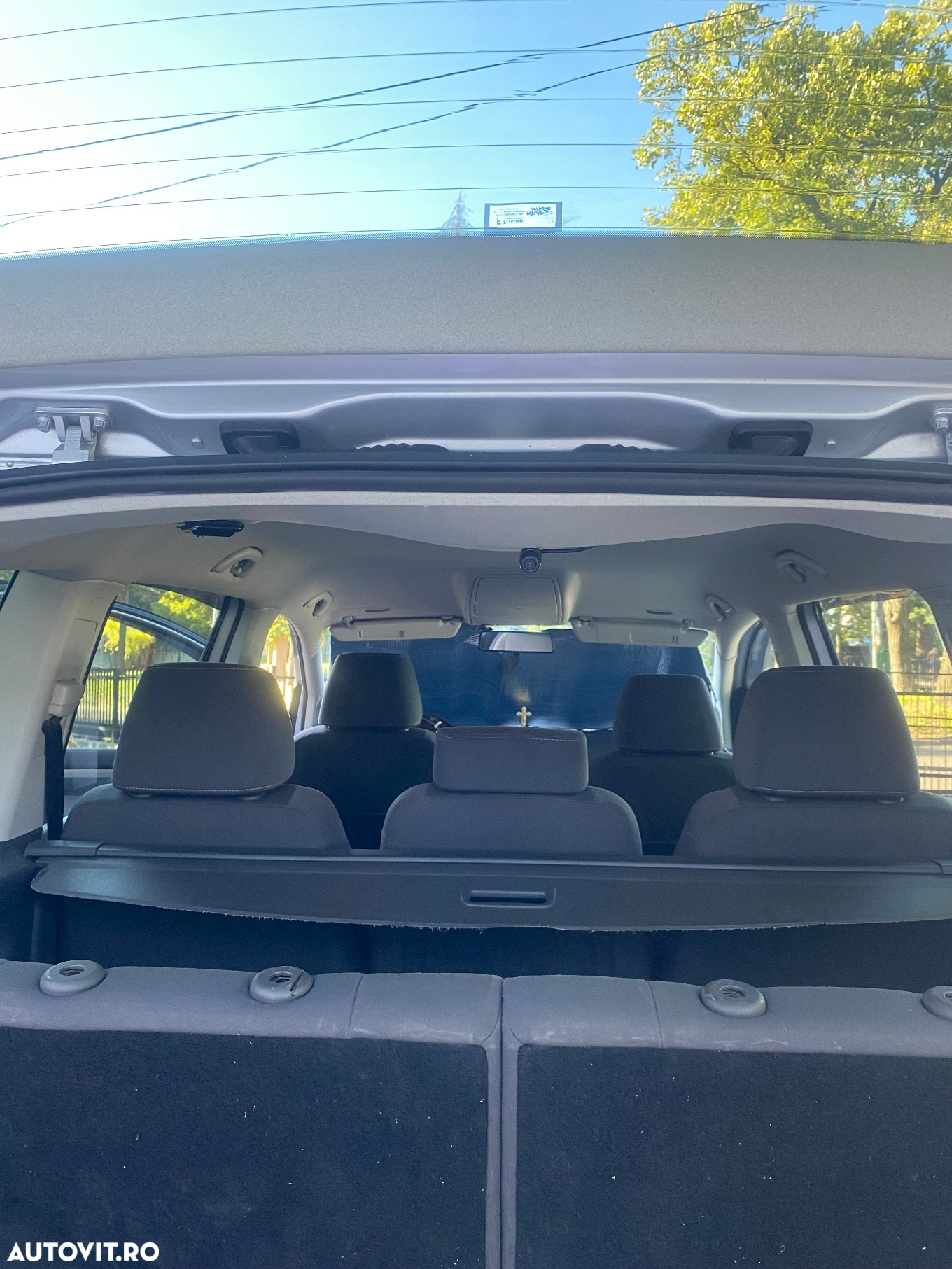 Volkswagen Touran 2.0 TDI DPF Cross - 23