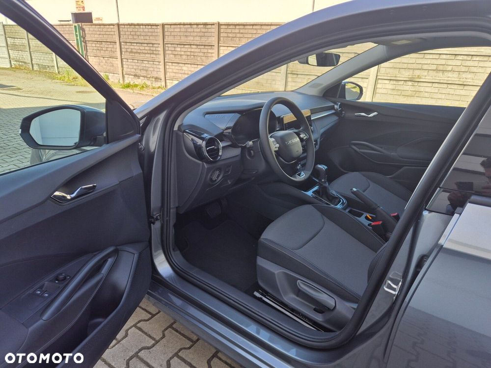 Skoda Fabia 1.0 TSI Drive DSG - 11
