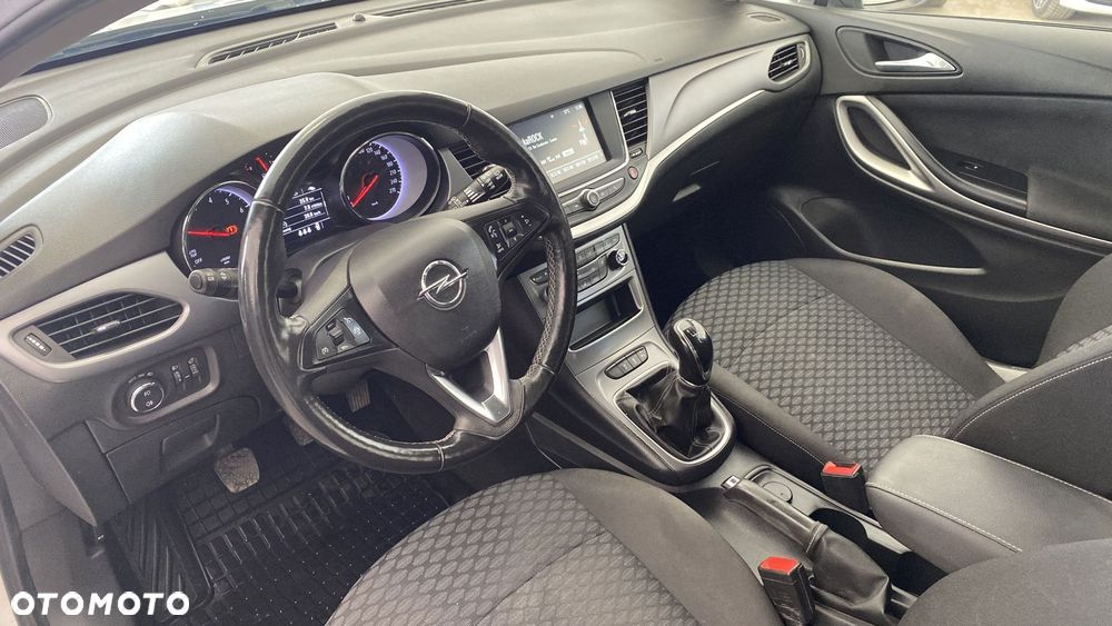Opel Astra 1.2 T Edition S&S - 10