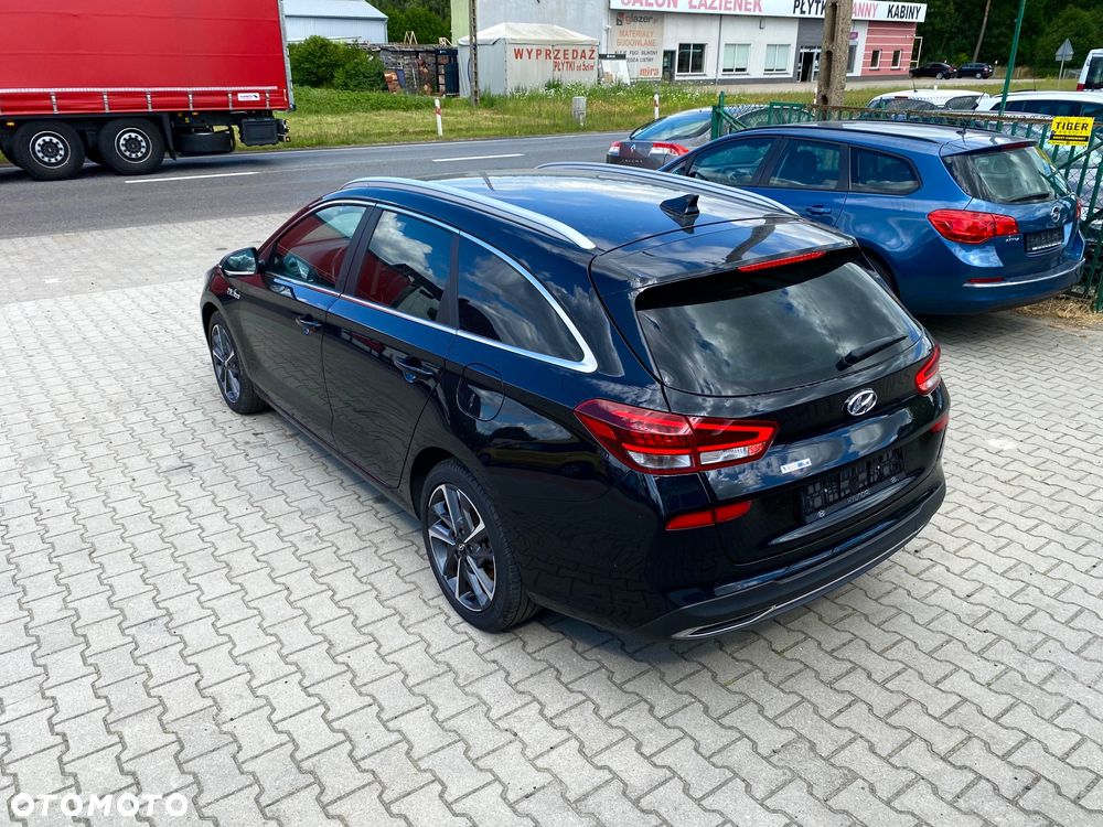 Hyundai i30 1.6 CRDI 48V-Hybrid Prime - 38