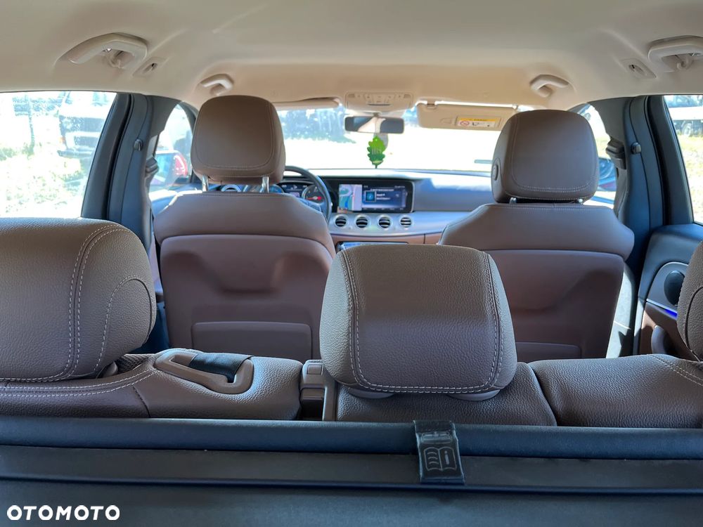 Mercedes-Benz Klasa E 200 d T 9G-TRONIC - 18