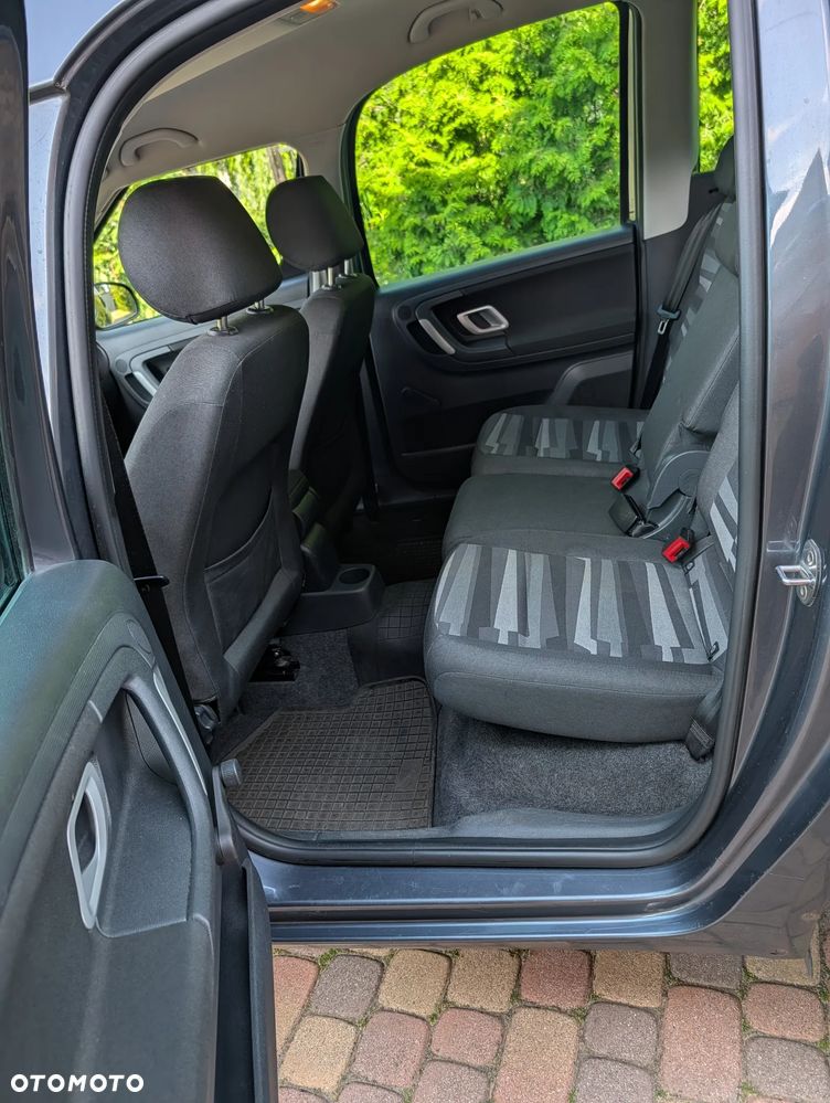 Skoda Roomster 1.6 16V Sport - 10