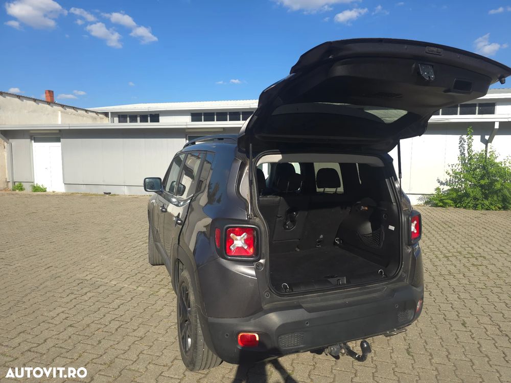 Jeep Renegade - 19