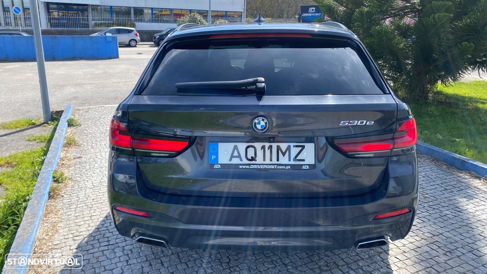 BMW 530 e Pack Desportivo M - 9