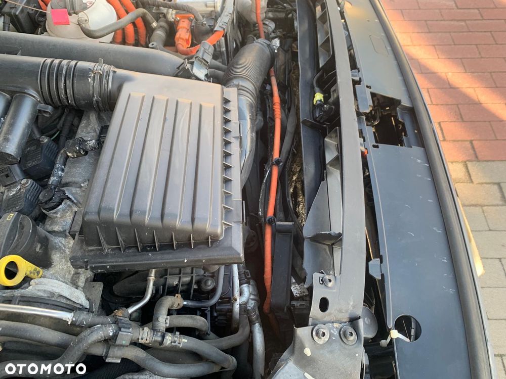 Volkswagen Passat - 8