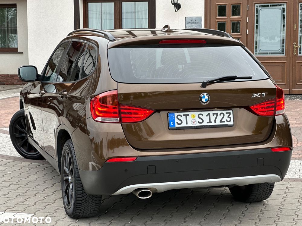 BMW X1 sDrive20d - 12