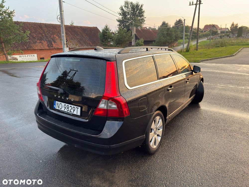 Volvo V70 D5 Summum - 4