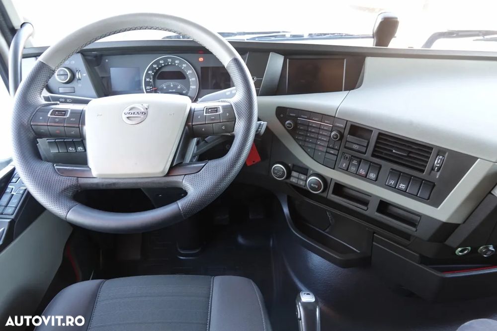 Volvo FH 500 / CABINĂ JOSĂ / I-SHIFT / ANVELOPE 100% / - 26