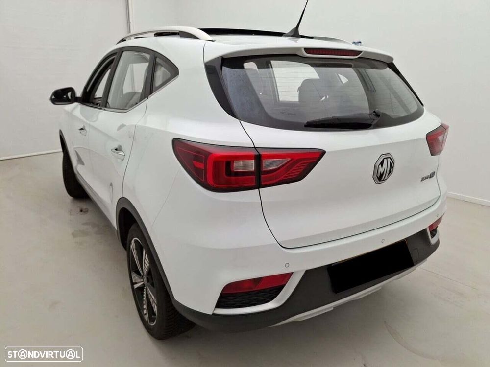MG ZS EV 44.5 kWh Luxury - 2