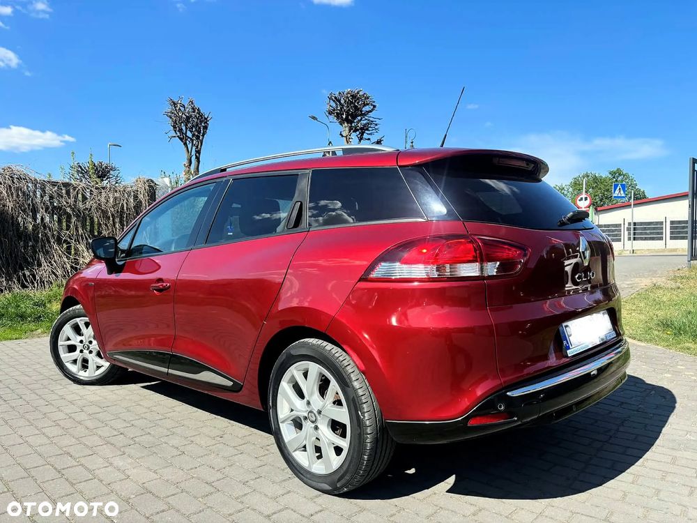 Renault Clio - 7