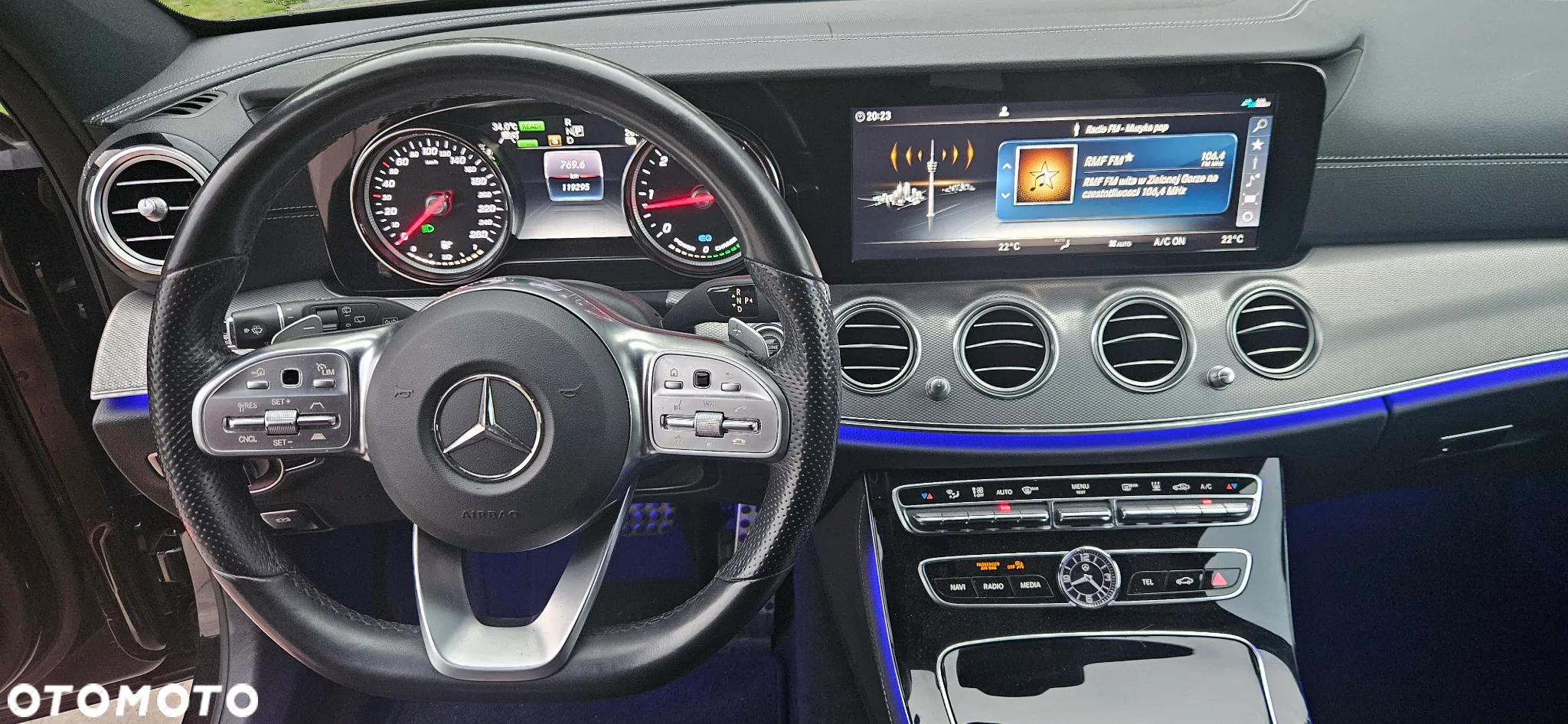 Mercedes-Benz Klasa E 300 de T 9G-TRONIC AMG Line - 21