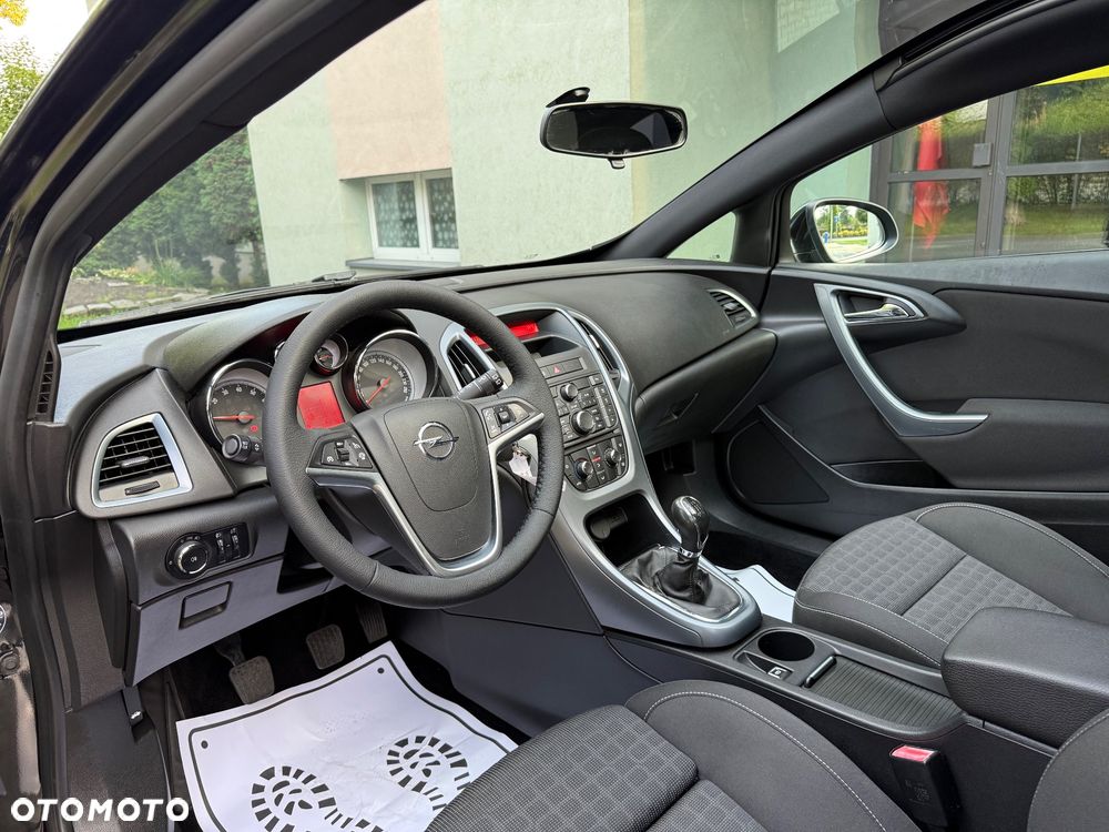 Opel Astra 1.4 Turbo Edition - 11