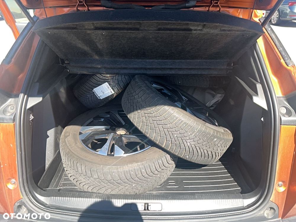 Peugeot 2008 BlueHDi 130 EAT8 Allure Pack - 6