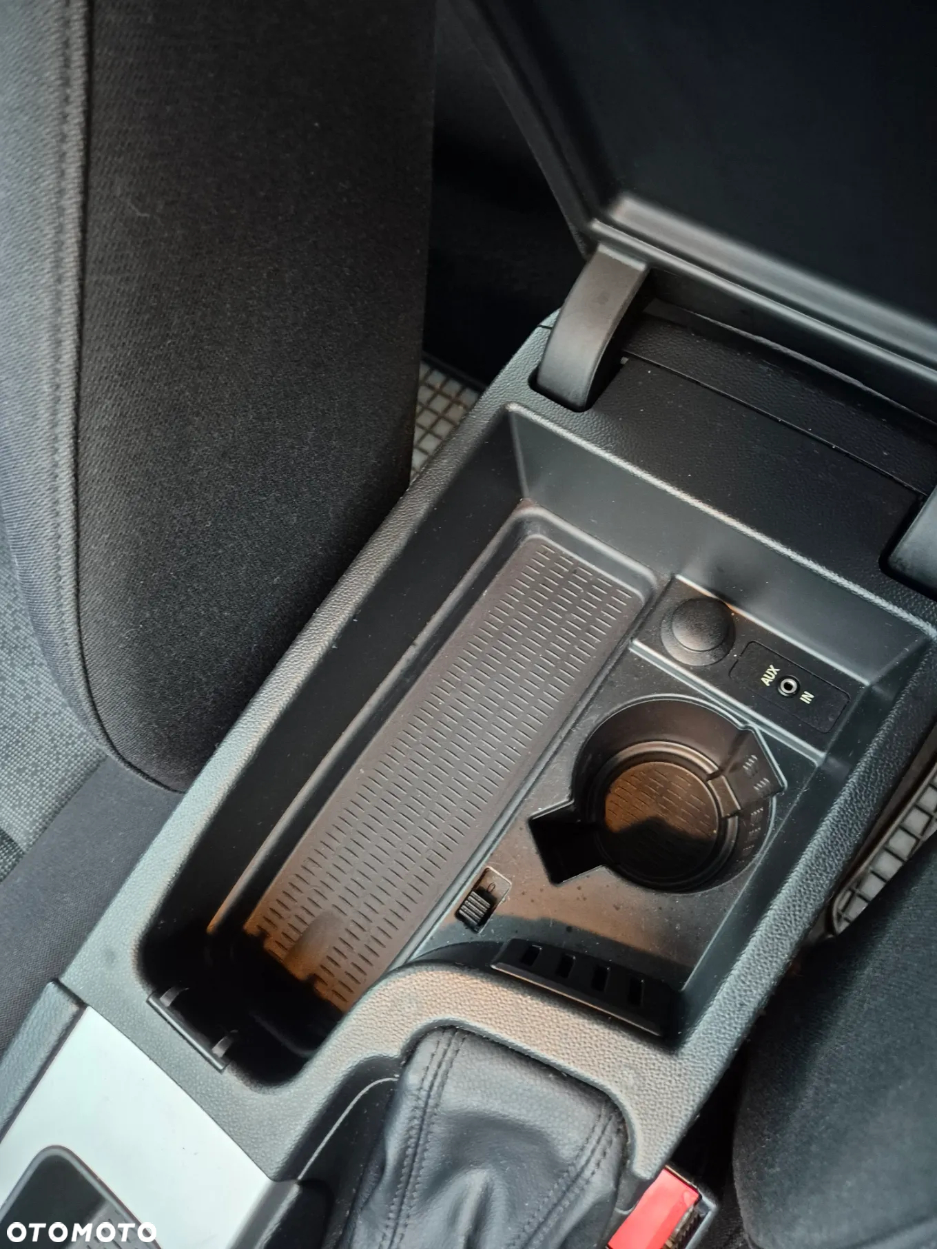 BMW Seria 3 320i - 10