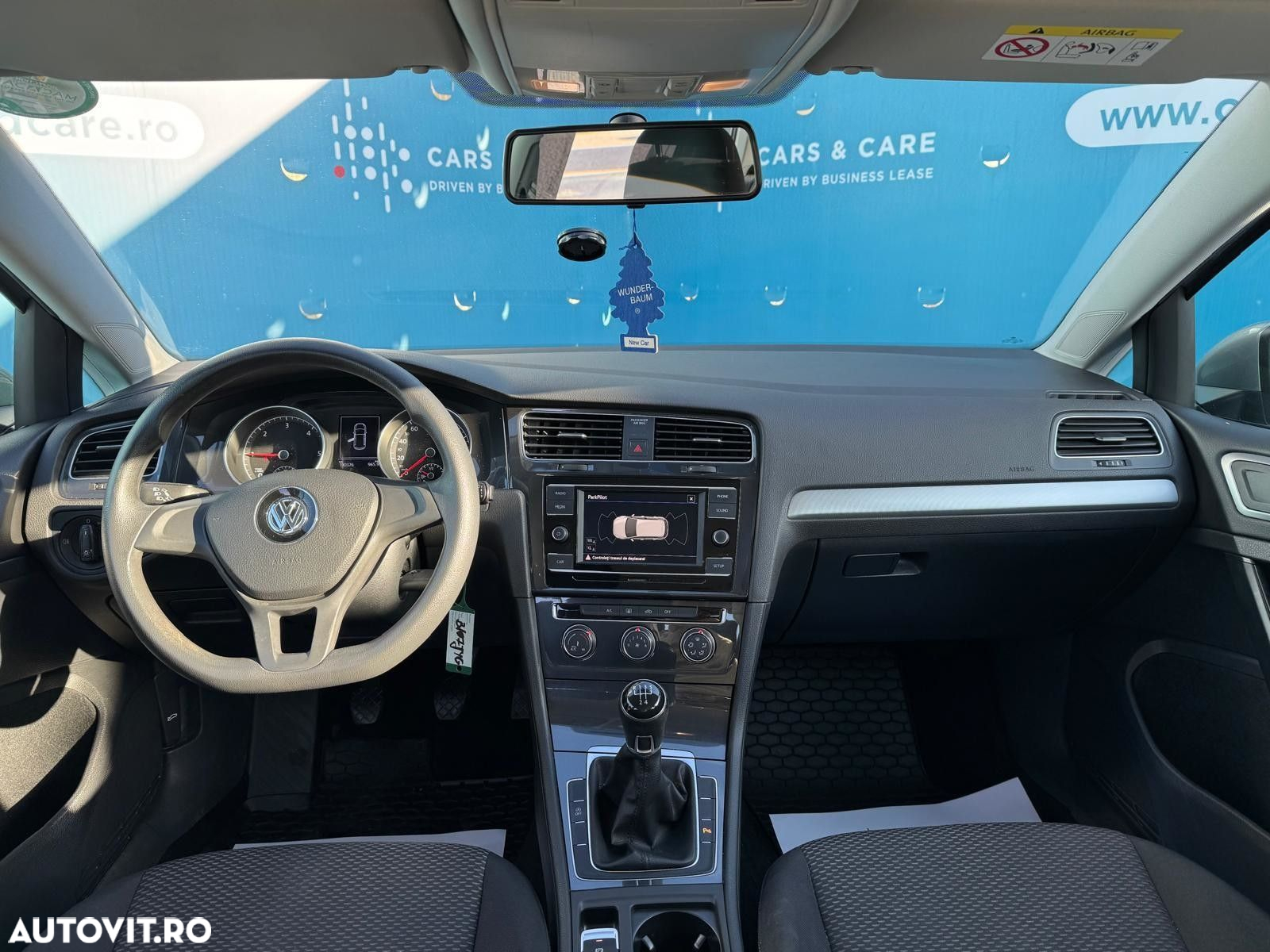 Volkswagen Golf - 8