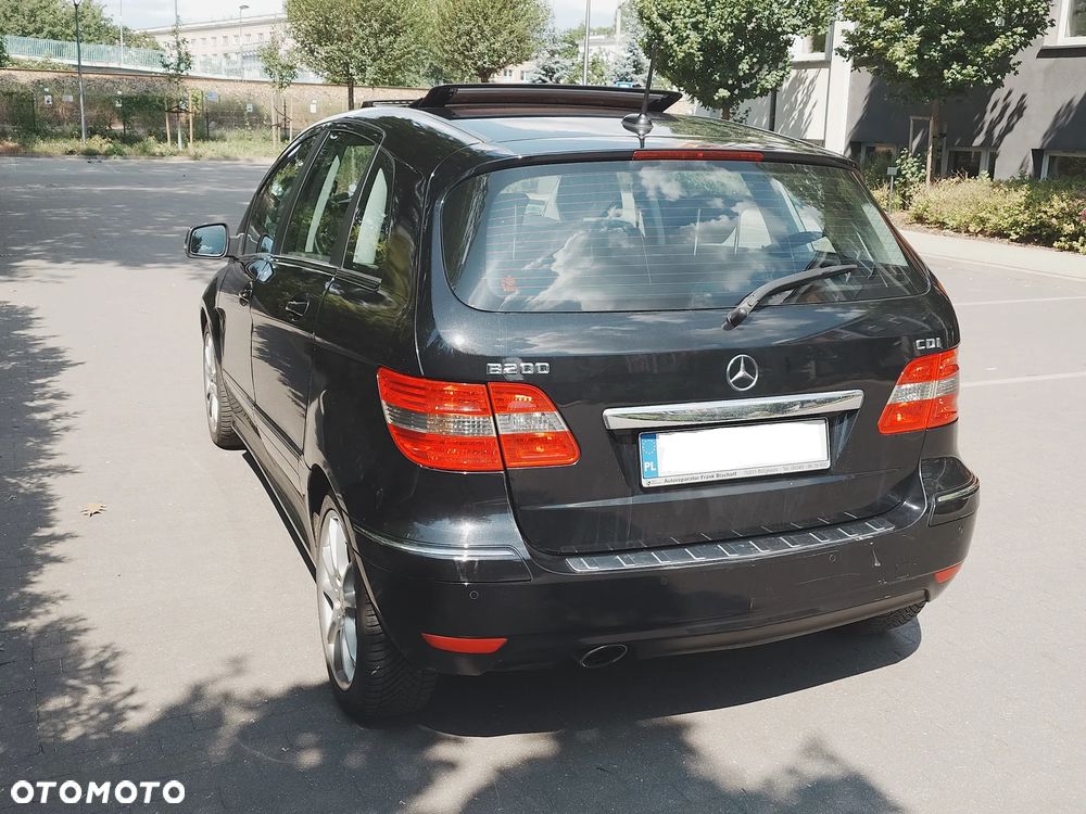 Mercedes-Benz Klasa B 200 CDI Autotronic - 4