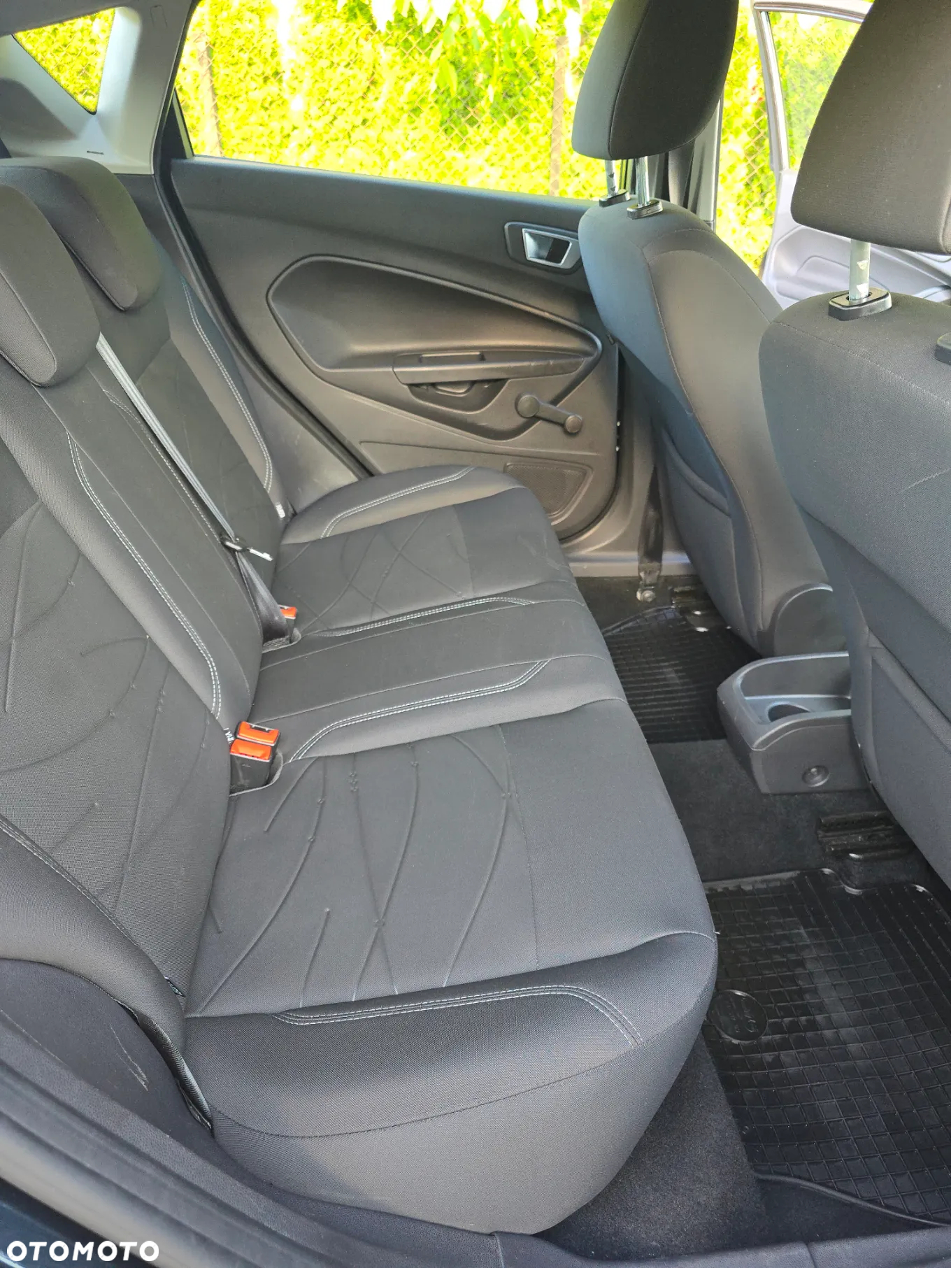 Ford Fiesta - 12