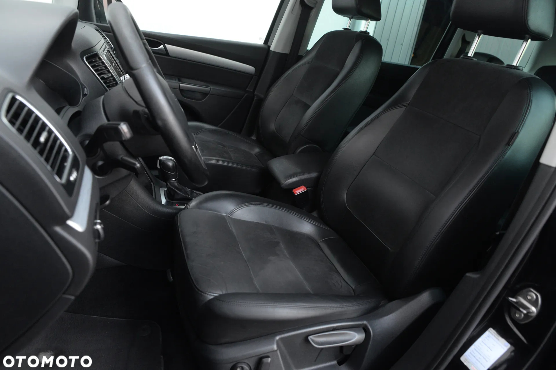 Volkswagen Sharan 2.0 TDI Highline DSG - 32