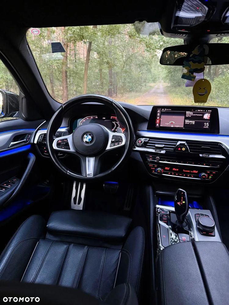 BMW Seria 5 520d MHEV M Sport sport - 22