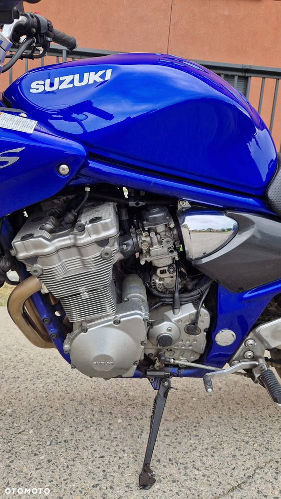 Suzuki Bandit GSF 600 S wszystkie części: lampa,rama,kierownica,owiewka,zaciski hamulcowe,alternator,tarcze hamulcowe, kolektor wydechowy. - 10