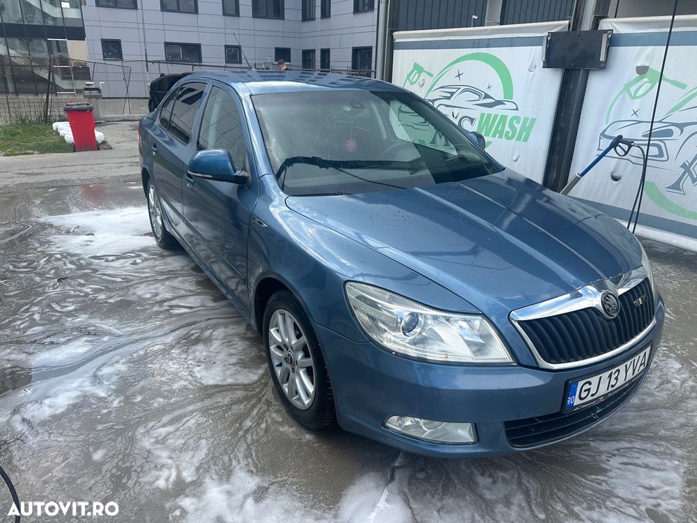 Skoda Octavia 1.6 TDI ELEGANCE - 1