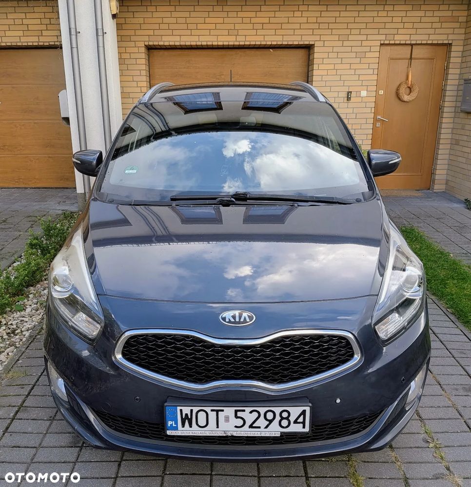 Kia Carens 2013 photo 2