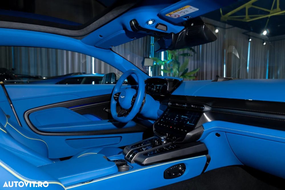 Aston Martin Vanquish - 6